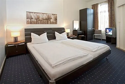 Uno 053 Hotel